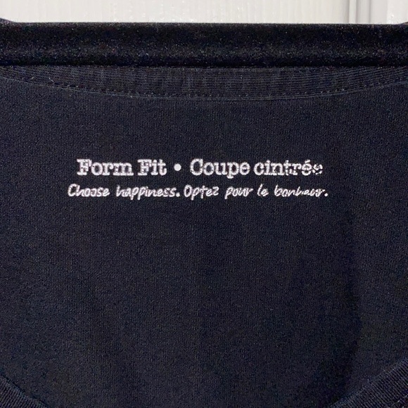 Black Fit Tee - Picture 4 of 5